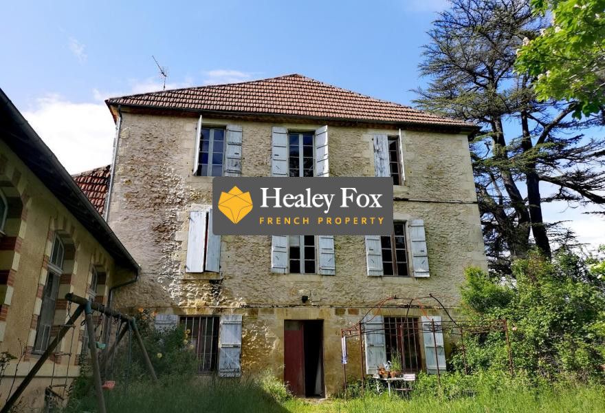 Property photo 2 of 34