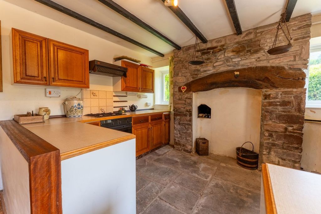 Property photo 3 of 26