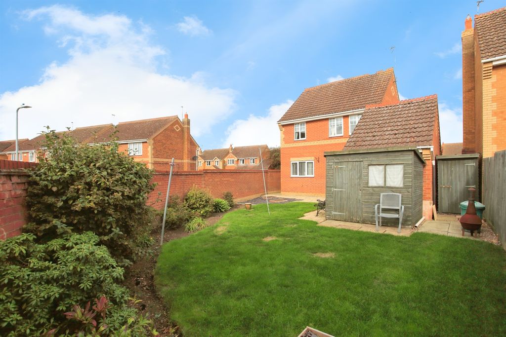 Property photo 2 of 17