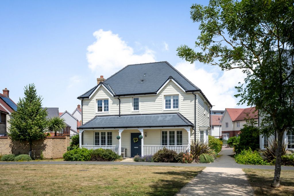Property photo 1 of 34