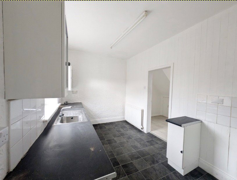 Property photo 3 of 7 Picture No. 15