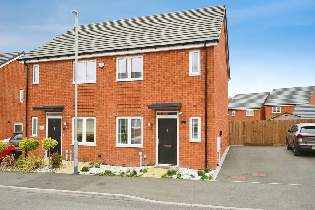 Property photo 1 of 19 Pbox-Img.Jpg