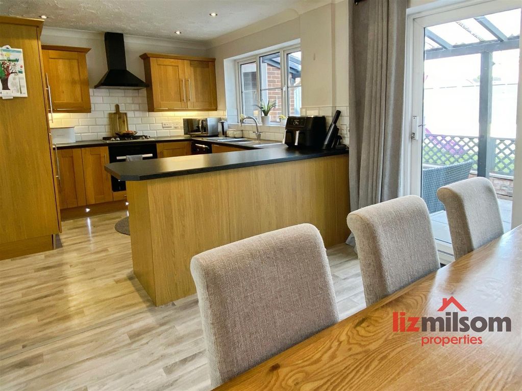 Property photo 2 of 19 1B9F23A1-Img_6390.Jpg