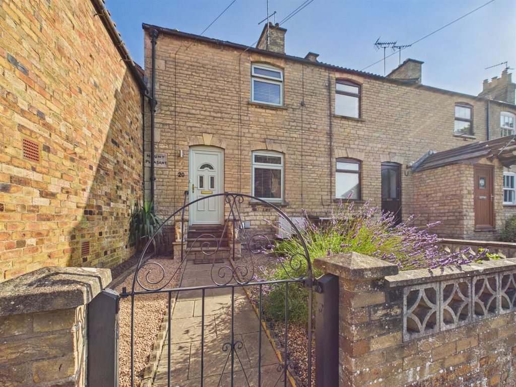Property photo 1 of 11 Empingham Road, Stamford