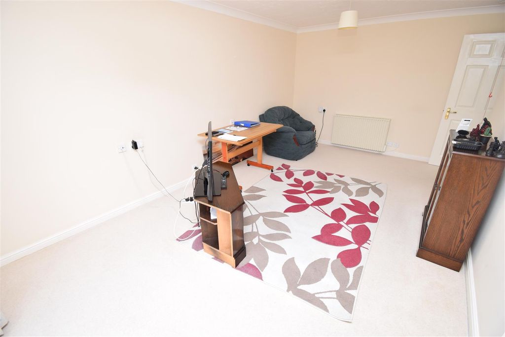 Property photo 2 of 10 Lounge-Dining Room (2).Jpg