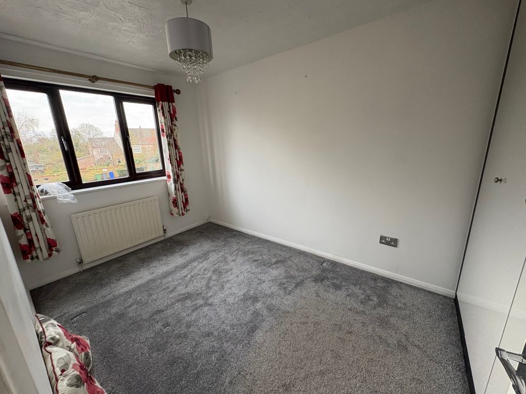 Property photo 3 of 12 Bedroom One