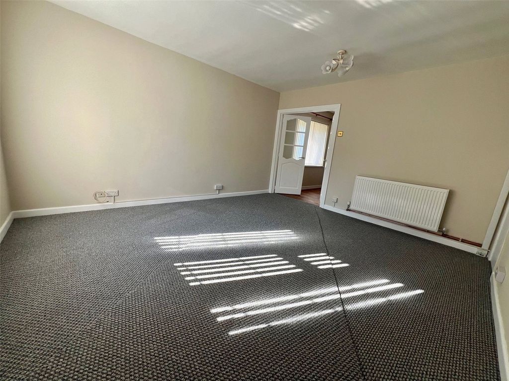 Property photo 3 of 16 Picture No. 09