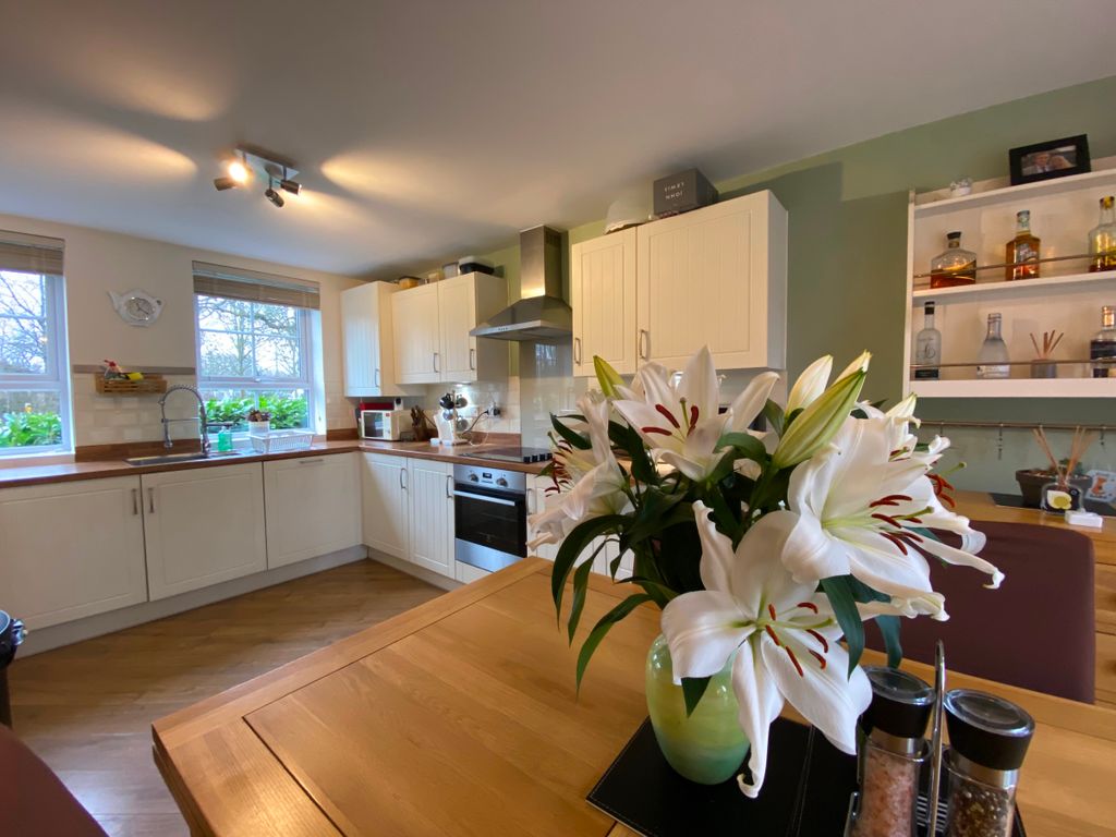 Property photo 3 of 25