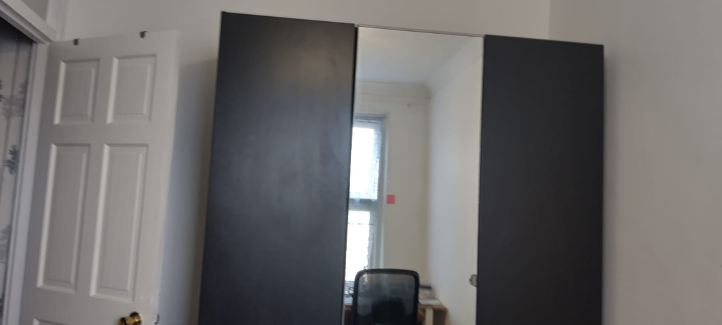 Property photo 3 of 4