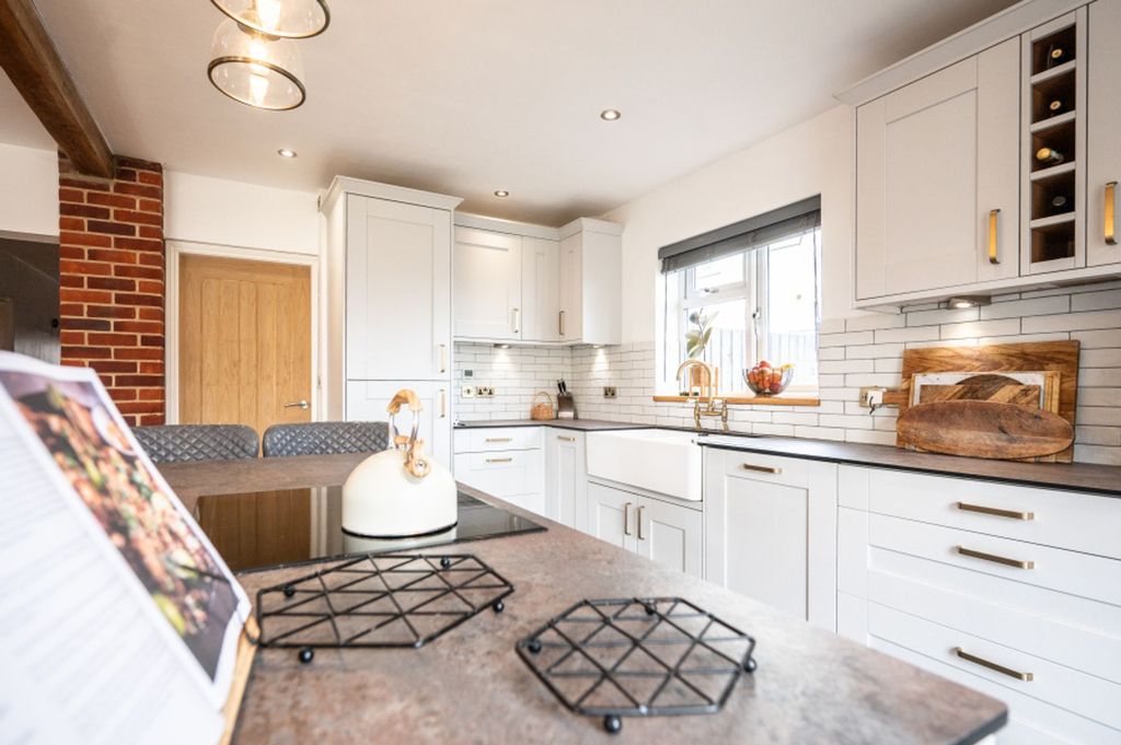 Additional image 4 of 4 bed property for saleSouthfield Drive, Leiston IP16