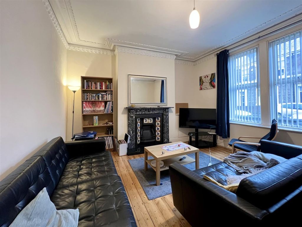 Property photo 1 of 6 Img-7979.Jpg