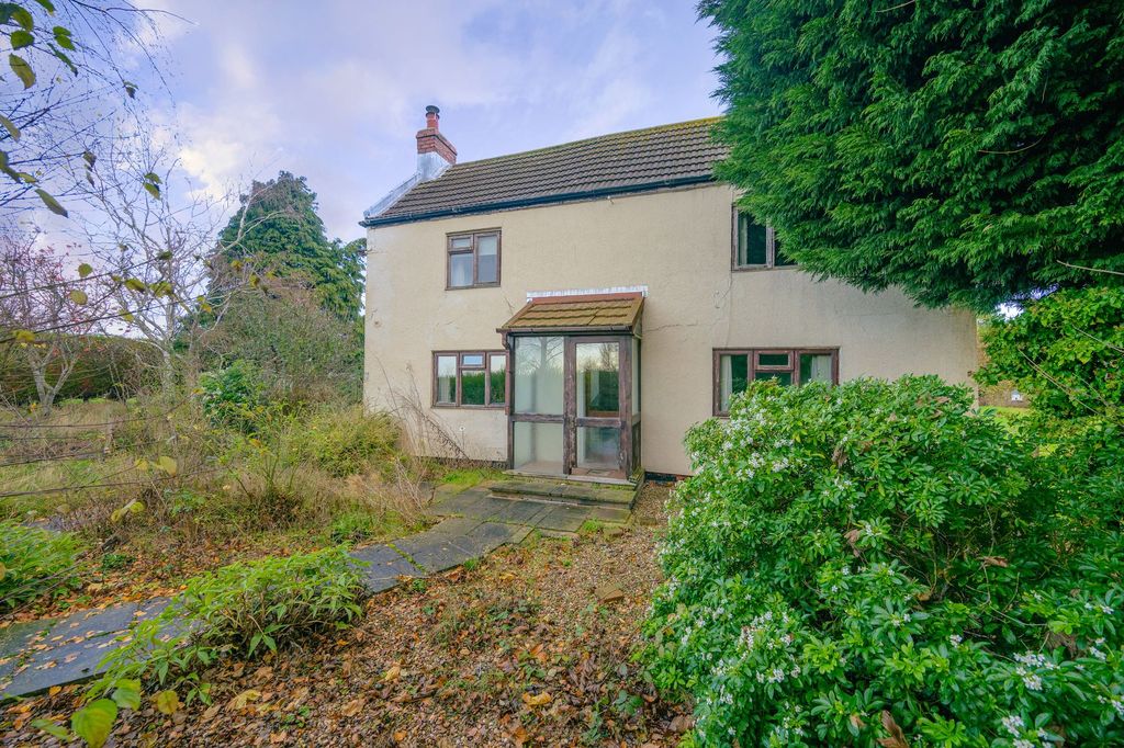 Property photo 1 of 4