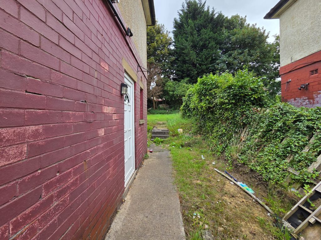 Property photo 3 of 17 Gallery