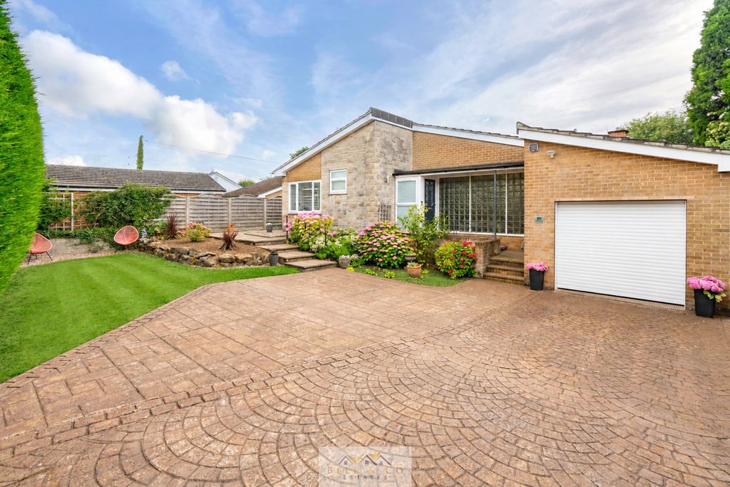 Property photo 1 of 29