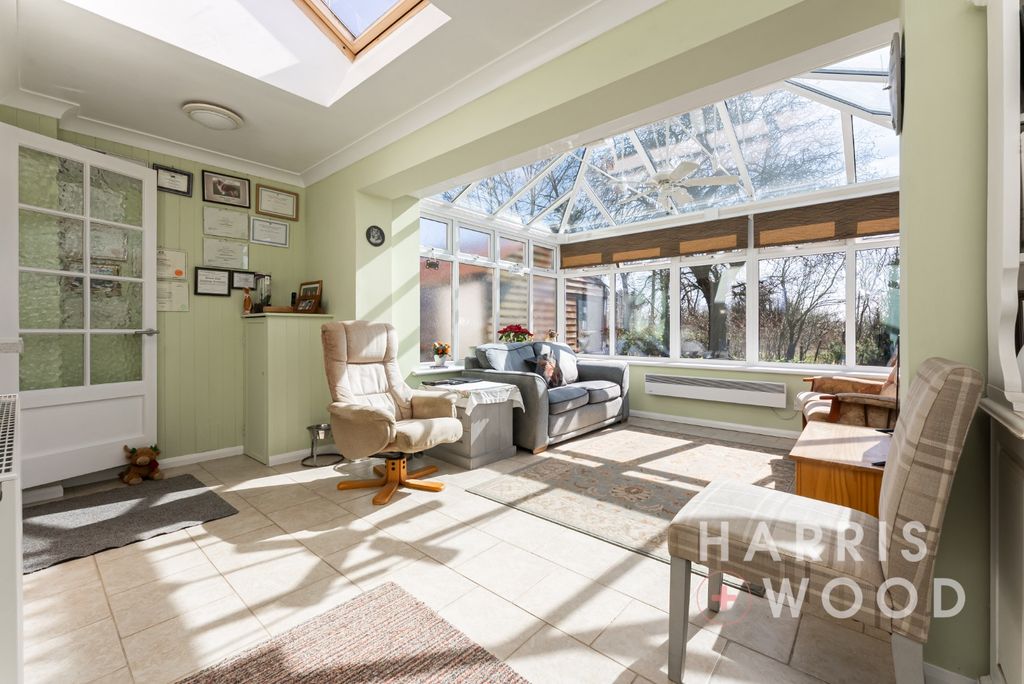 Property photo 2 of 44 4023306