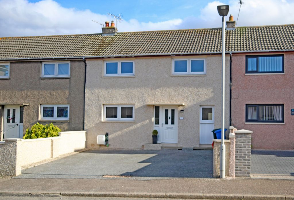 Property photo 1 of 26