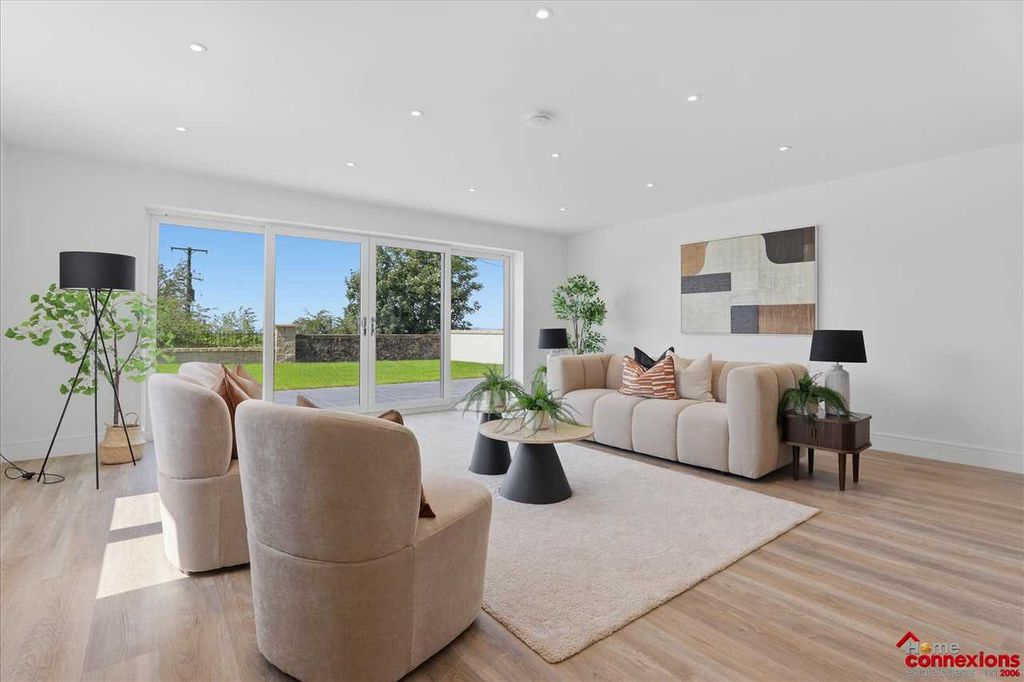 Property photo 2 of 33 Open Plan Lounge Dining Kitchen (1)