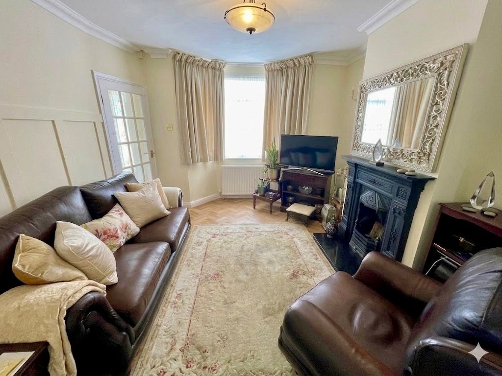 Property photo 3 of 11 5126702