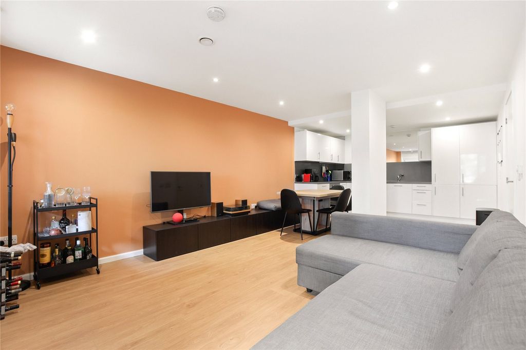 Property photo 1 of 15 Picture No. 06