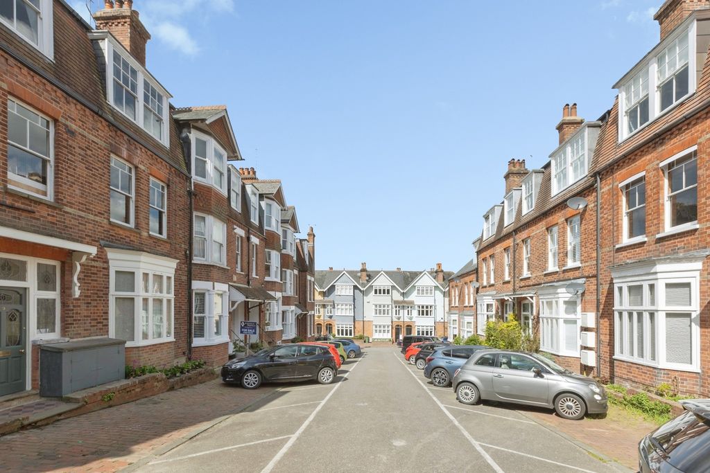 Property photo 2 of 13 Pbox-Img.Jpg