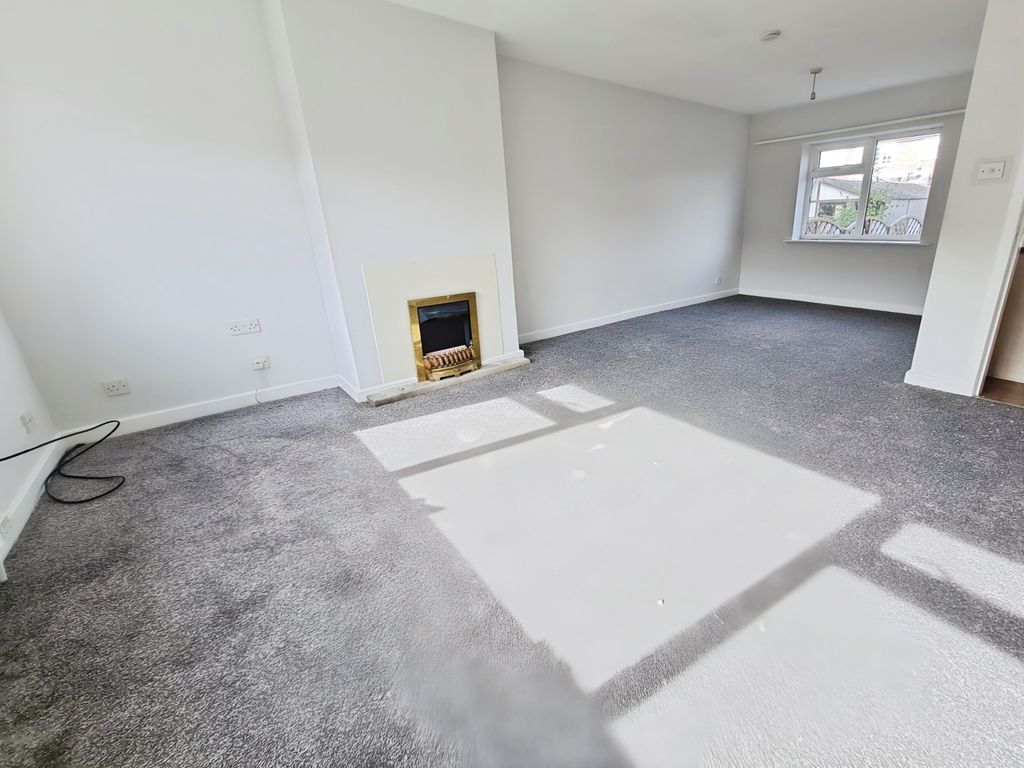 Property photo 2 of 11 04d1Dd70-Living 20Room 20