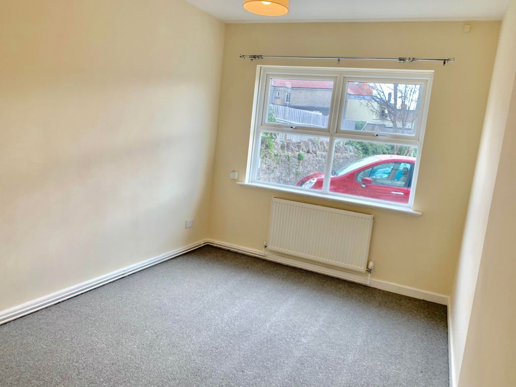 Property photo 2 of 4 Balcony