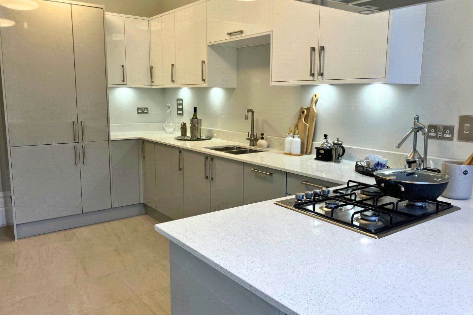 Property photo 2 of 9 Picture No. 13