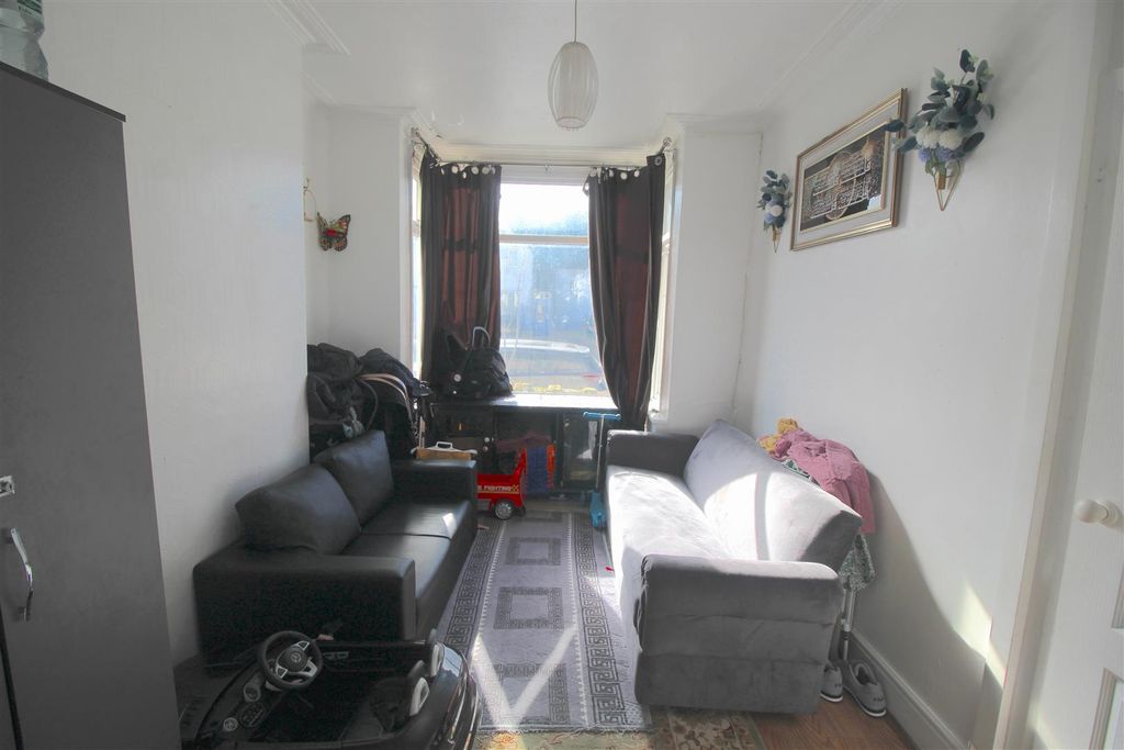 Property photo 3 of 9 Reception Room