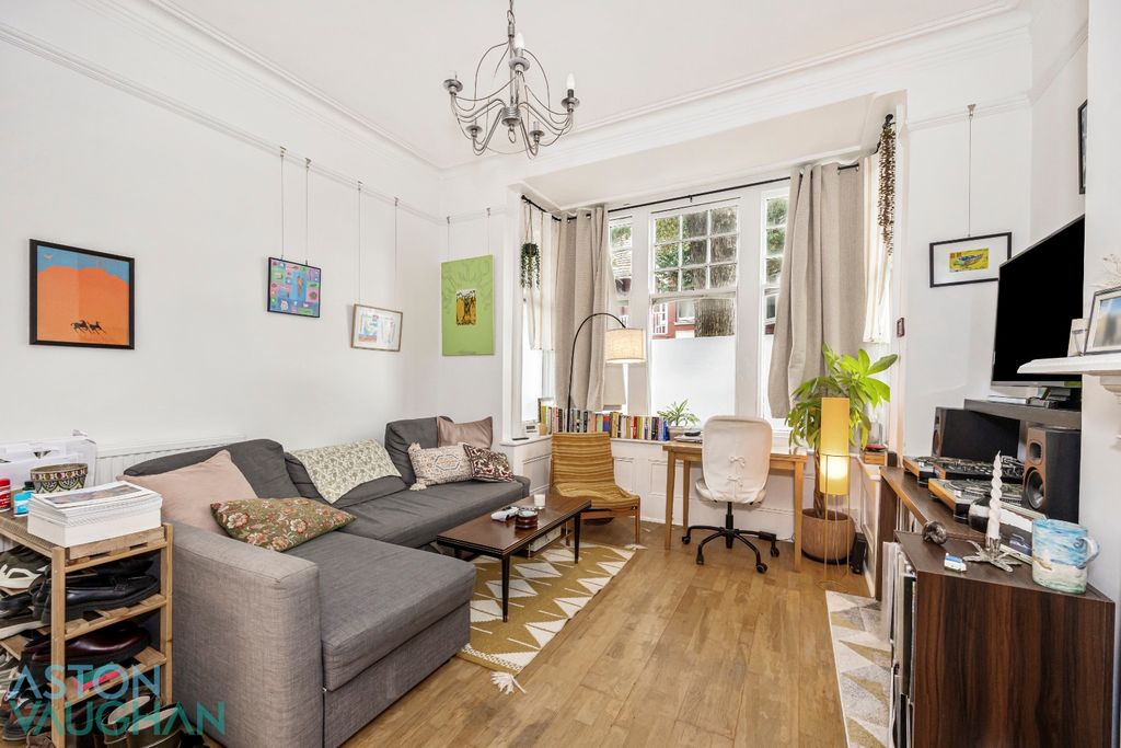 Property photo 2 of 10 4618251