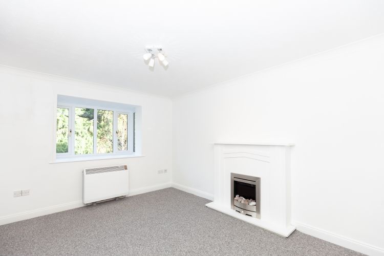 Property photo 2 of 7 184402