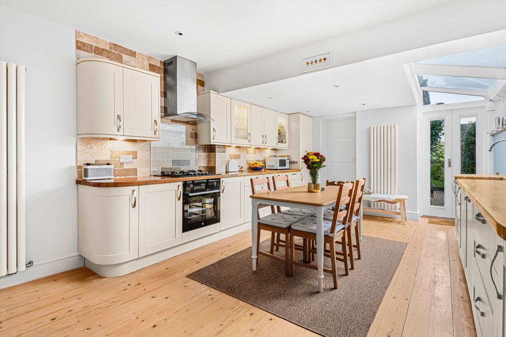 Property photo 3 of 15 Kitchen