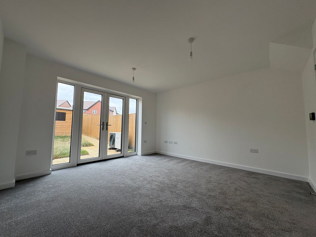Property photo 3 of 9 Image