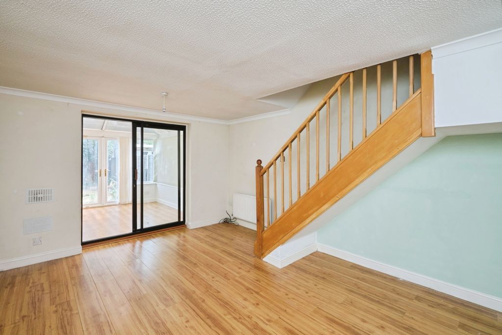 Property photo 2 of 20 Pbox-Img.Jpg