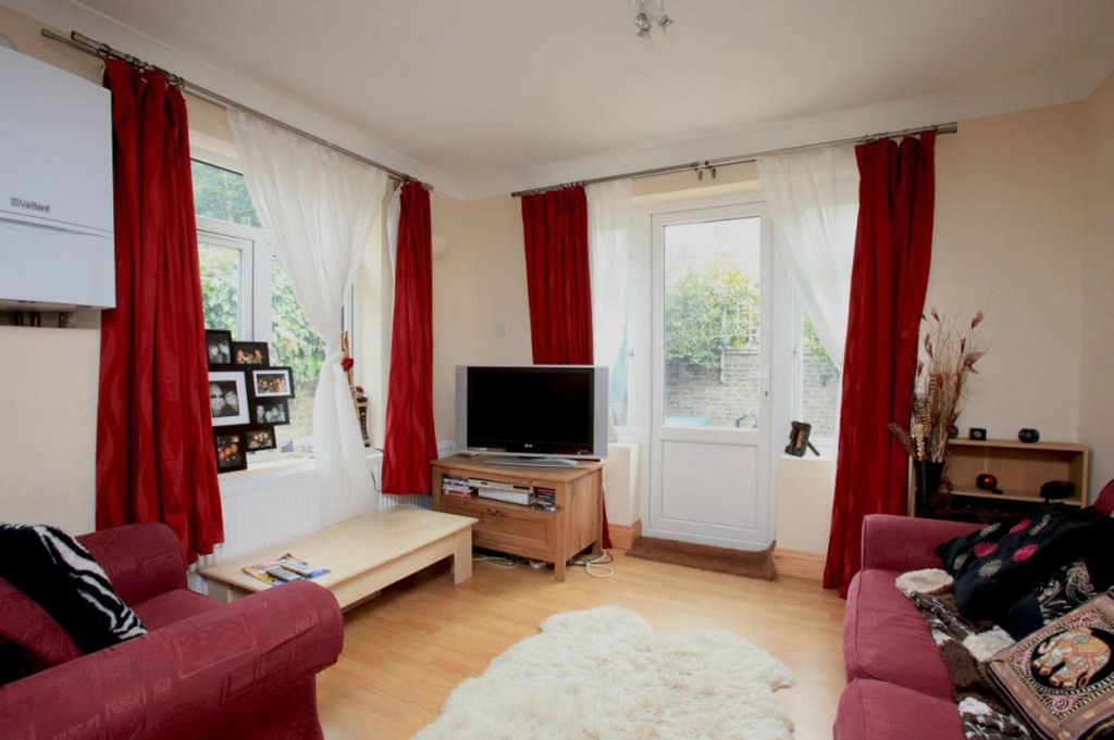 Property photo 2 of 6