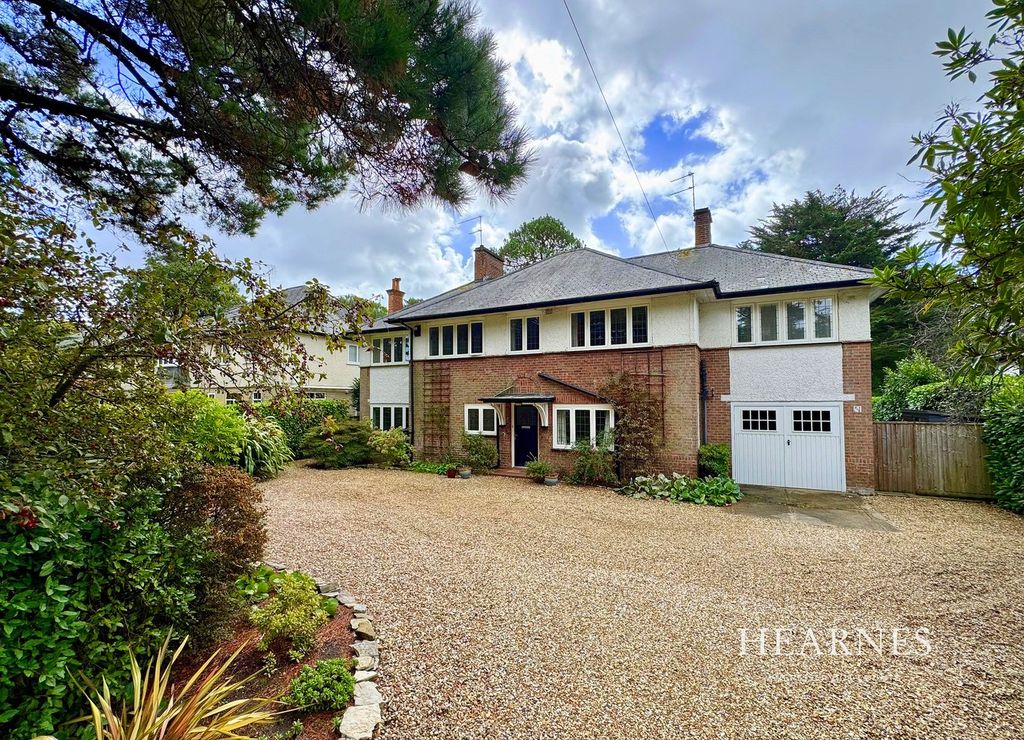 Property photo 1 of 34