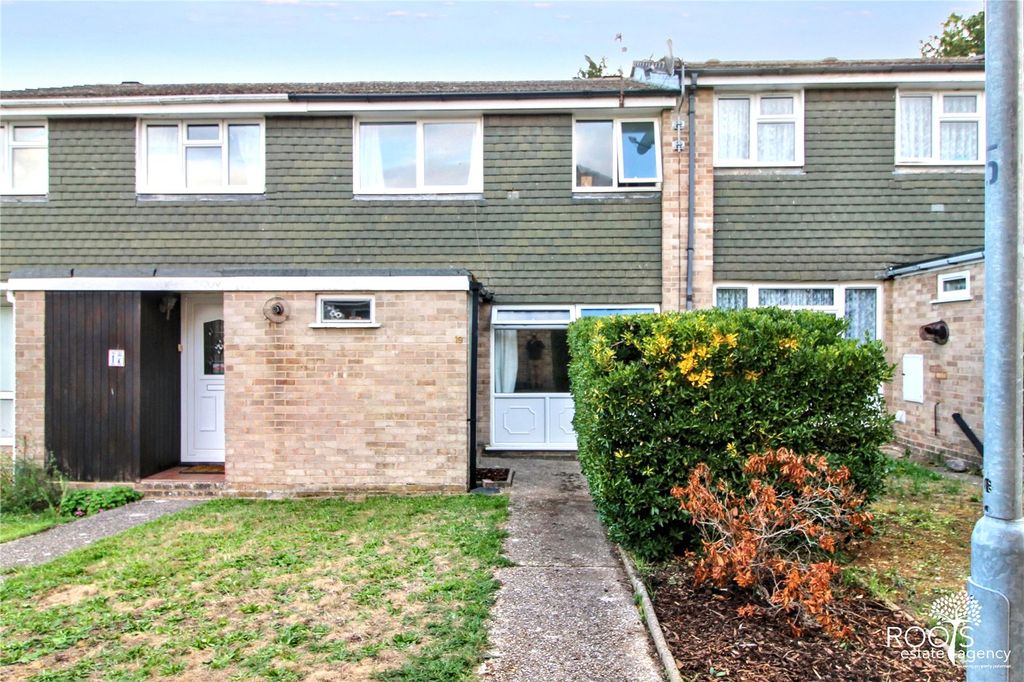 Property photo 1 of 11 Frontage