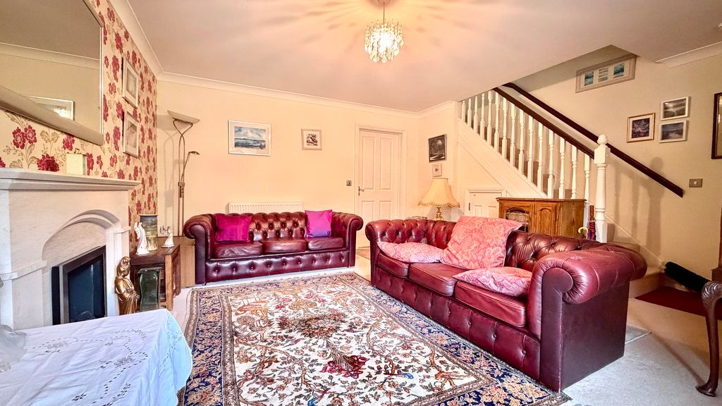 Property photo 3 of 15 Sitting Room