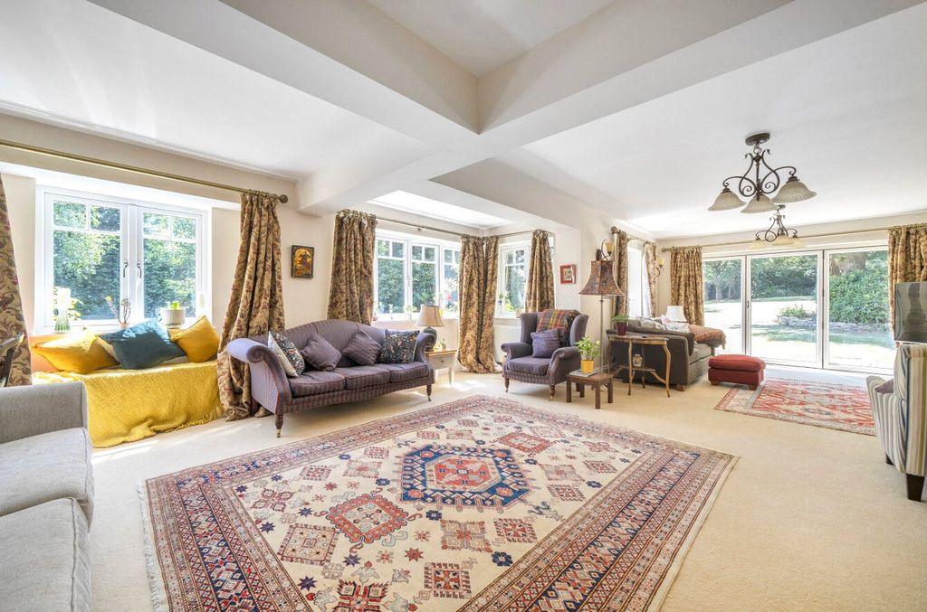 Property photo 2 of 19 Living