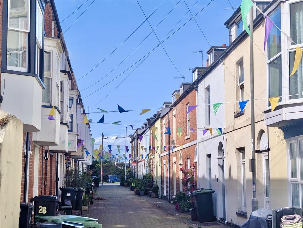 Property photo 1 of 15 0F12889d-cc3c-4c95-Bda0-2825c28Fcf14.Jpeg