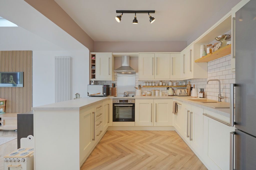 Property photo 3 of 29 Open Plan Dining Kitchen