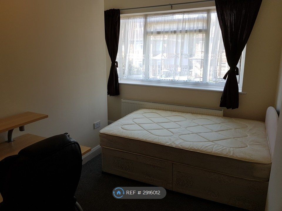 Property photo 3 of 26