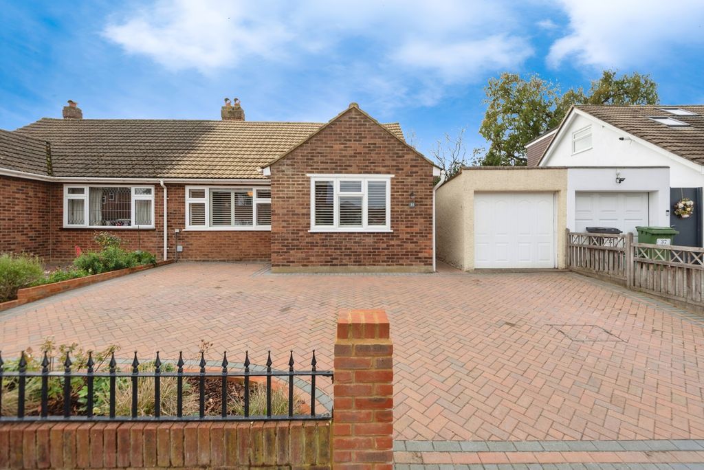 Property photo 1 of 17 Front