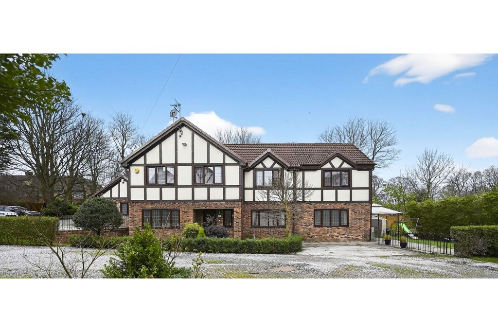 Property photo 1 of 18