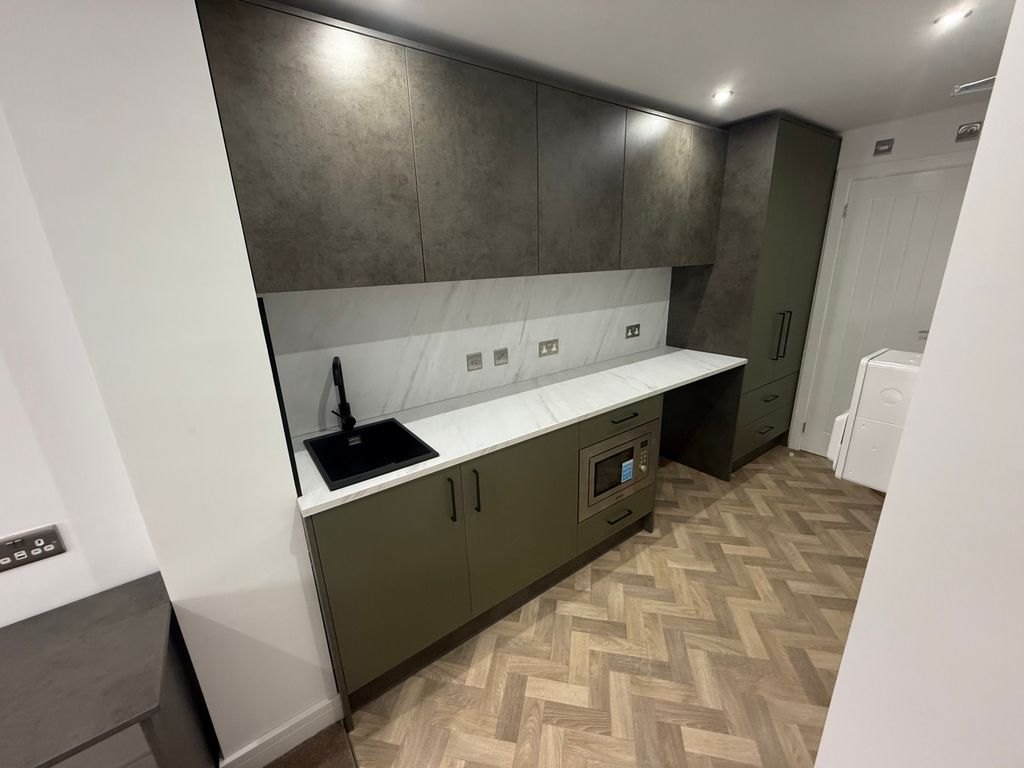 Property photo 3 of 23 S4 486