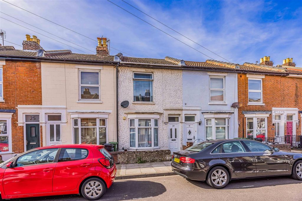 Property photo 1 of 18 Sutherland Road, Southsea-Small-Porticomarketing-N