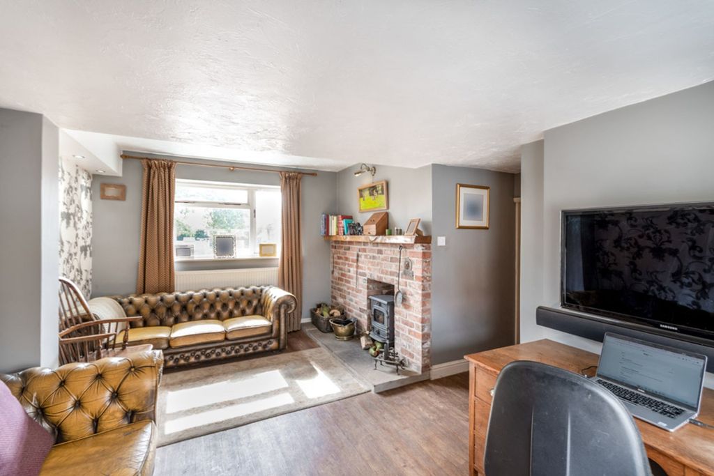 Property photo 2 of 13