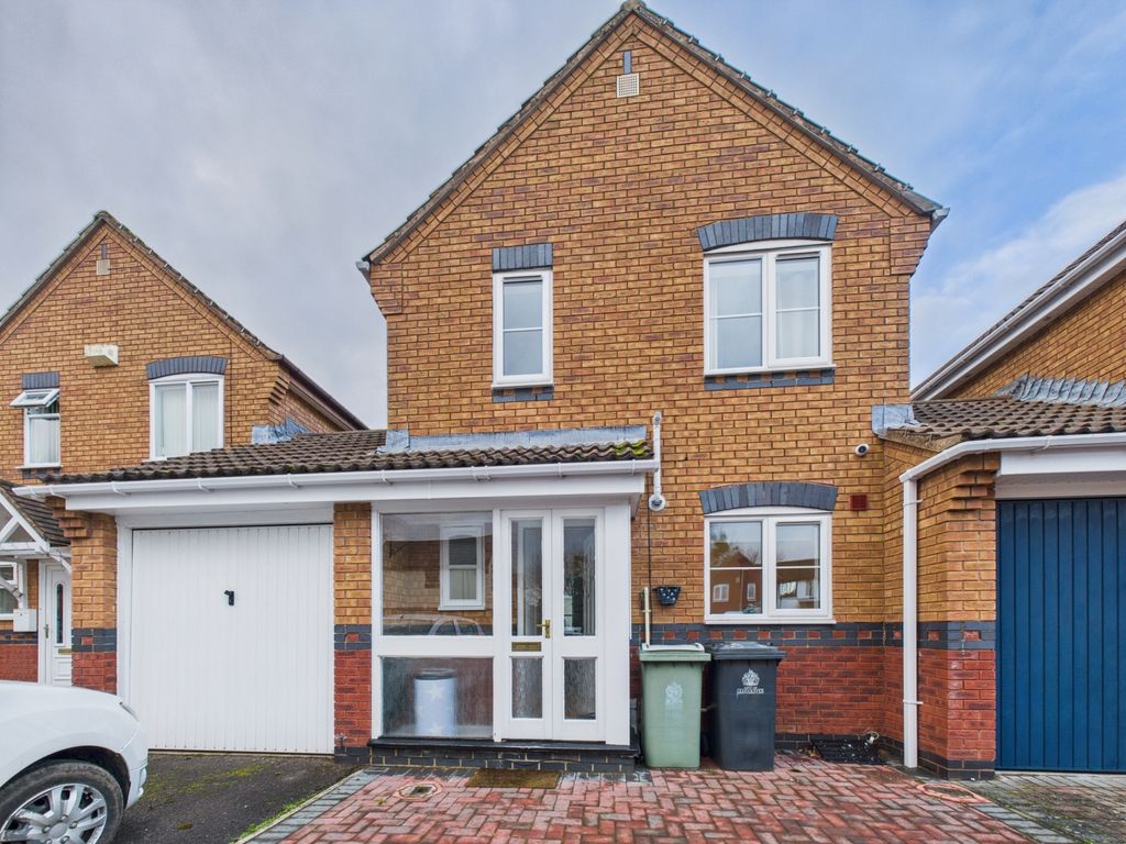 Property photo 1 of 7 Front