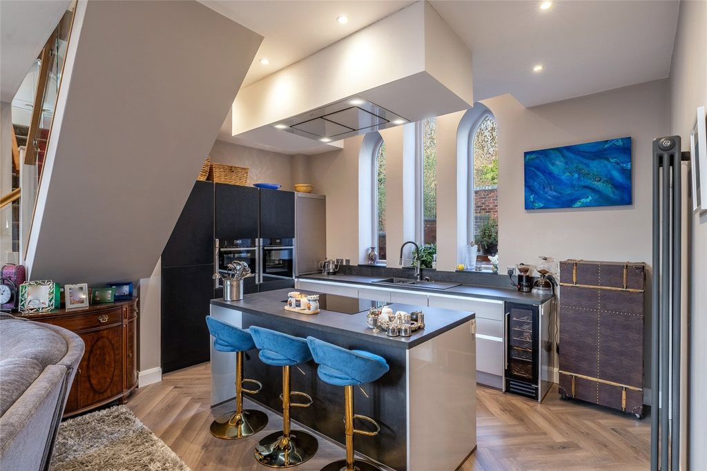 Property photo 3 of 49 Picture No. 62