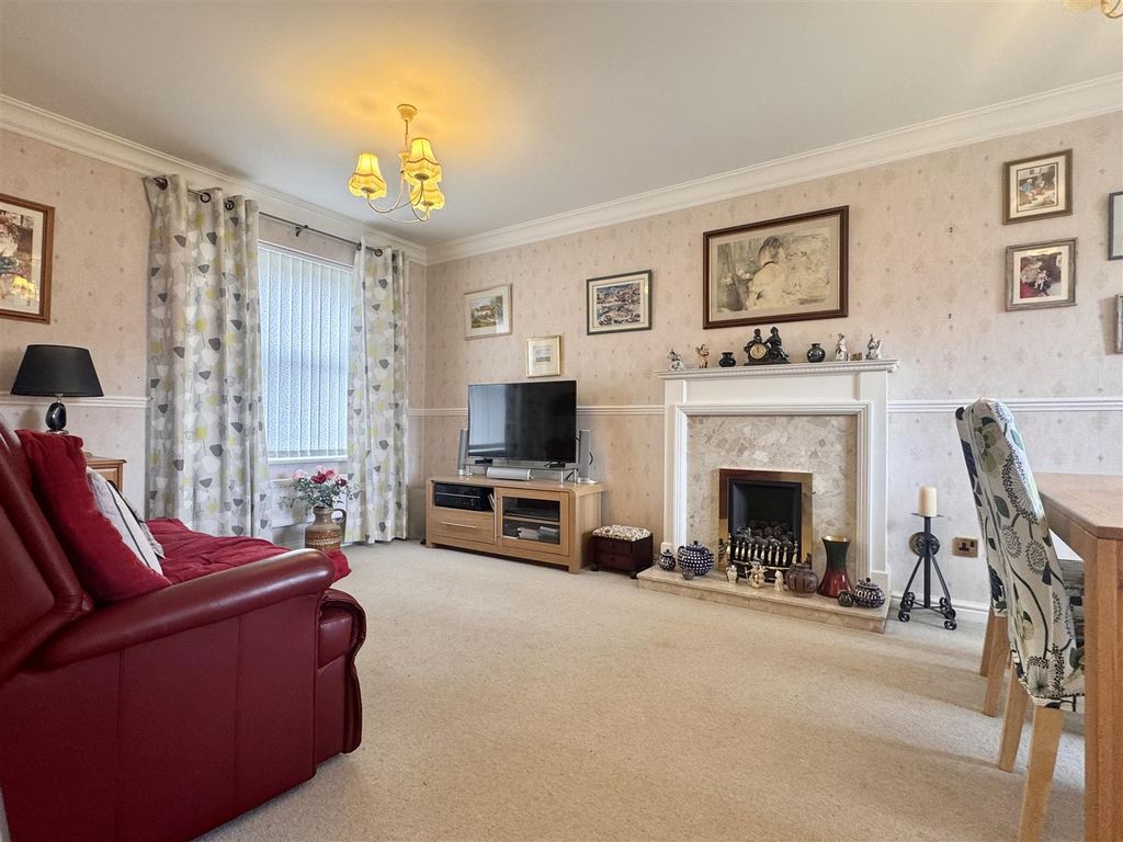 Property photo 2 of 25 Tempimagezuubka.Jpg