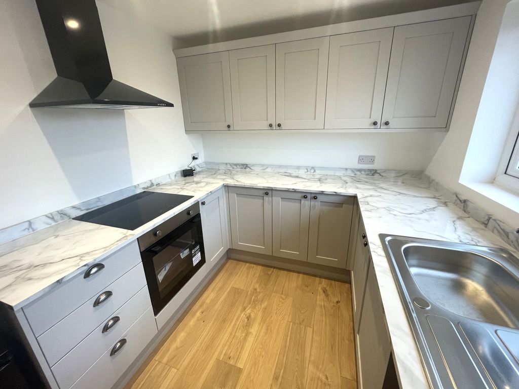 Property photo 3 of 6 Kitchen Use